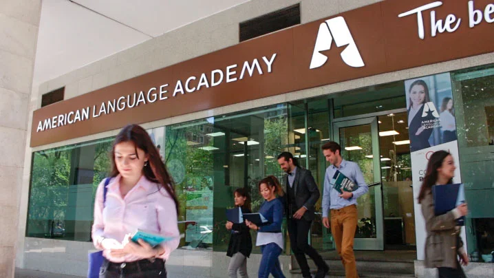 Instalaciones de academia de inglés en Madrid